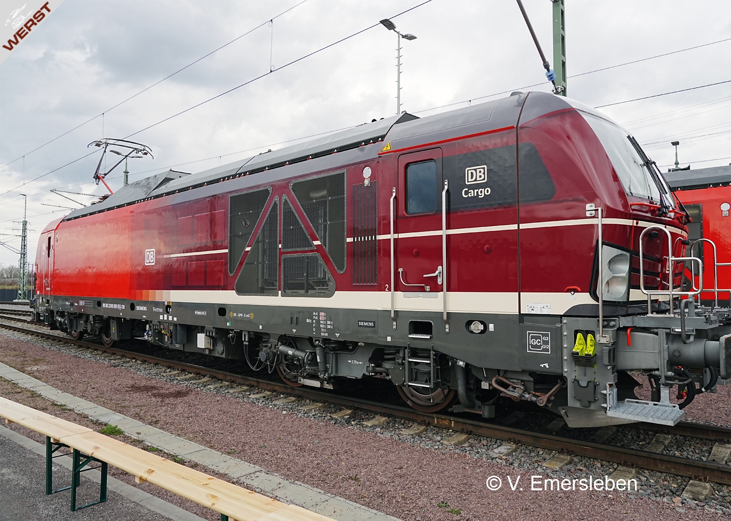 marklin-zweikraftlokomotive-baureihe-249-vectron